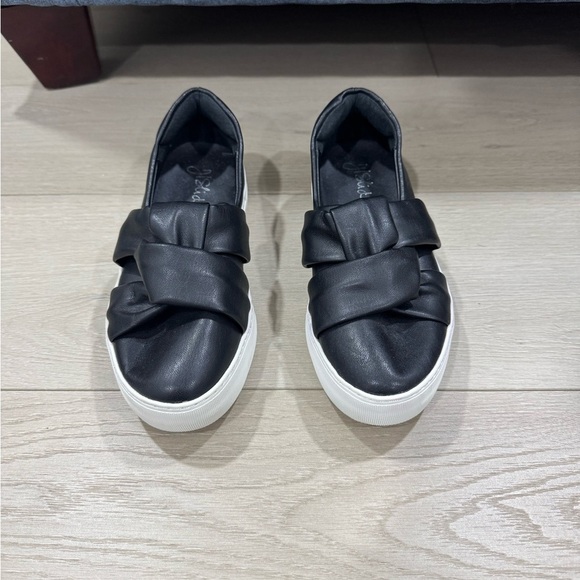 J/Slides Black Faux Leather Slip-On Sneakers - Picture 3 of 10